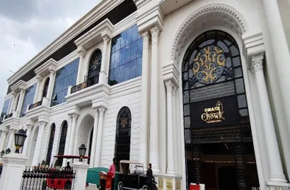 Omaxe Chowk,